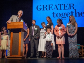 Gary Jorgensen, chairman of VJS Construction Services, is surrounded by generations of family members after receiving the Greater Milwaukee Foundation’s Frank Kirkpatrick Award on June 21 at the Foundation’s 2016 Annual Meeting.