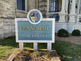 Henni Hall