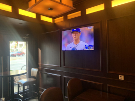 The bar at Mason Street Grill