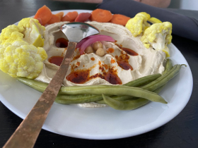 Hummus with pickled vegetables