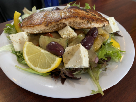Mediterranean salad with salmon