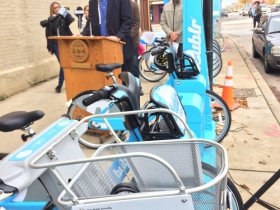 Mayor Tom Barrett announces the opening of 10 new Bulbr Bikes stations. Photo courtesy of Bublr Bikes.