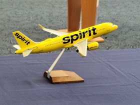 Spirit Airlines model plane