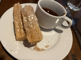 Churros con Chocolate