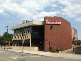 111 W. Kilbourn Ave 111 W. Kilbourn Ave