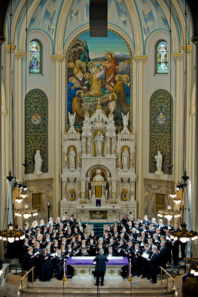 bel-cThe Bel Canto Chorus at the St. Joseph Center Chapel. Photo by Andy Stenz courtesy of the Bel Canto Chorus.nto-chapel