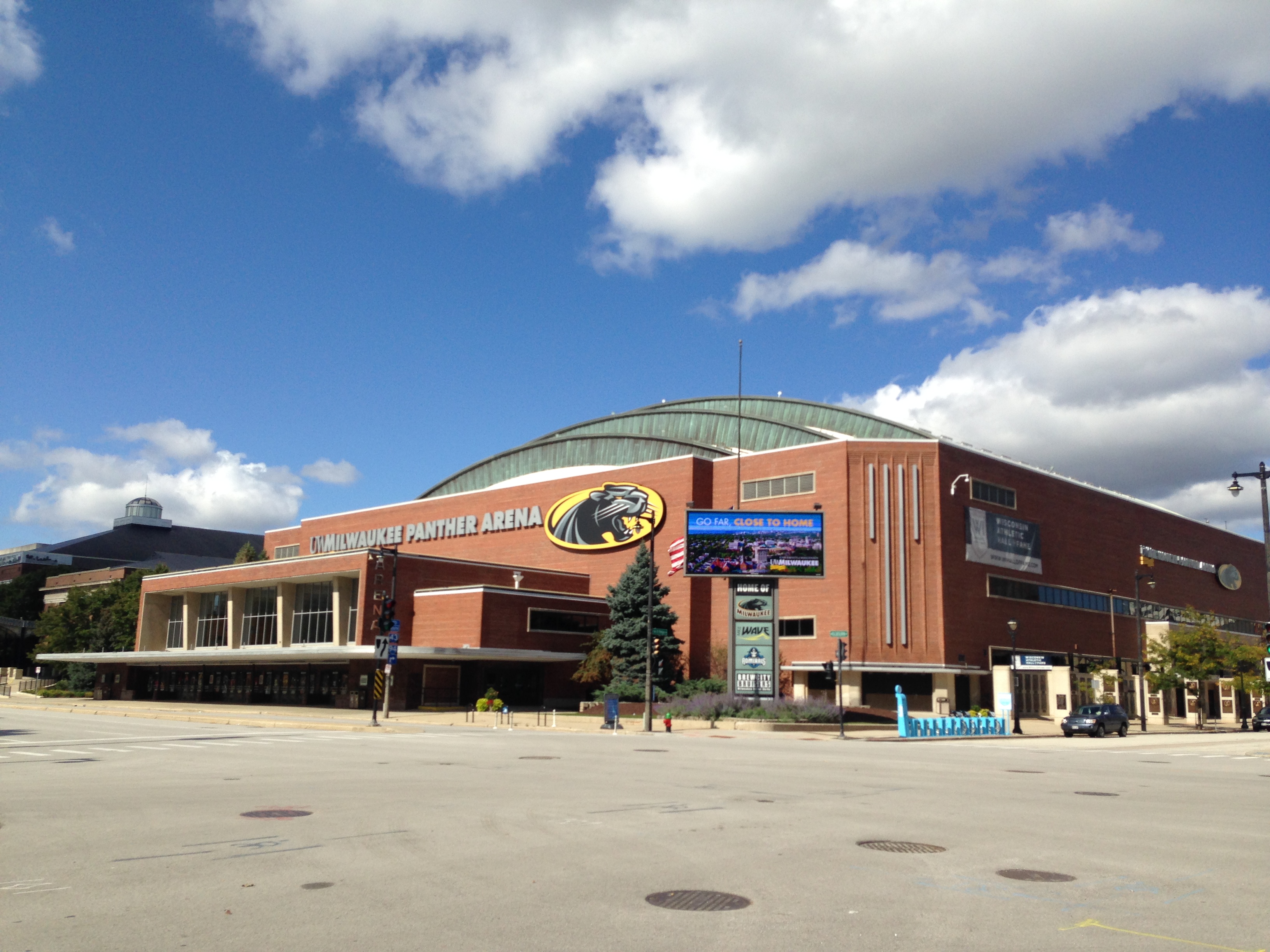 UW-Milwaukee Panther Arena Milwaukee Admirals Alteration