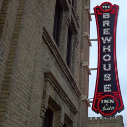 Friday Photos: Inside the Brewhouse Inn