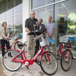 Bike Czar: Bikes Can’t Lose in Cities