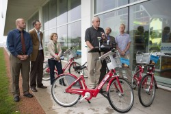 Mayor Barrett at the media conference for the opening of the Milwaukee B-cycle kiosk at Discovery World. Behind the mayor are Alderman Kovac, Kevin Hardman-Launch Director for Midwest Bikeshare, Kristen Bennett-Milwaukee Bike/Ped Coordinator, Bruce Keyes and Barry Mainwood-both of Midwest Bikeshare.