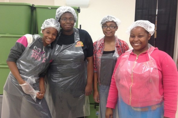 Students help make 2,800 sandwiches as part of the Salvation Army’s Feed the Kids volunteer opportunity. (Photo Courtesy of Milwaukee Public Schools)