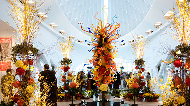 Milwaukee Art Museum welcomes spring with annual Art in Bloom weekend