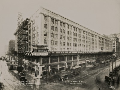 Yesterday’s Milwaukee: Plankinton Arcade, 1925