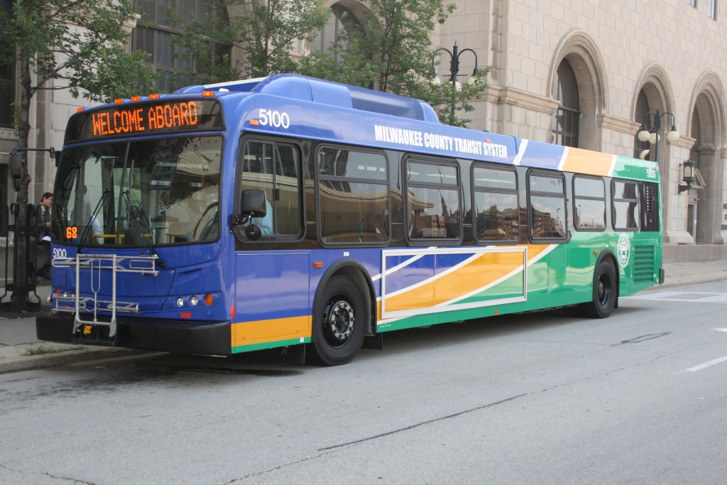 MCTS Bus. Photo by Jeramey Jannene.