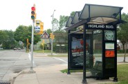 The bus shelter at 17th Street and Highland Avenue stands empty. Photo by Devi Shastri.