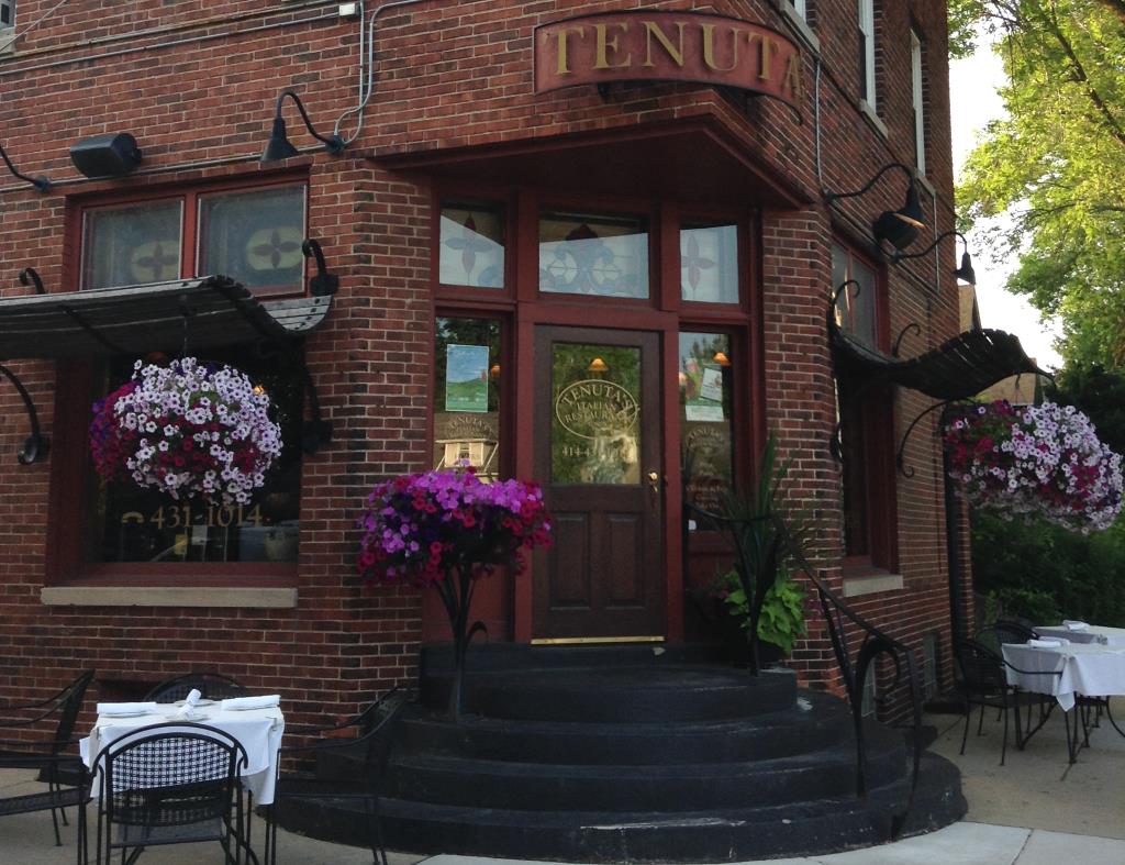 Dining Tenuta S Offers Cozy Italian Dining Urban Milwaukee