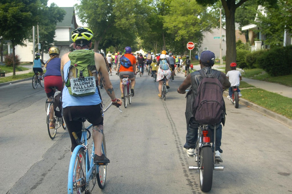 Residents of Riverwest and Harambee shared the streets and admired sites in both neighborhoods during the 53212 Unity Ride. Photo by Allison Dikanovic.