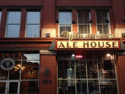 Milwaukee Ale House Auction Underway