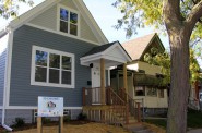 This old home’s new look is giving hope to neighbors in the Harambee neighborhood, an area hit hard by the tax-foreclosure crisis. Photo by Karen Slattery.