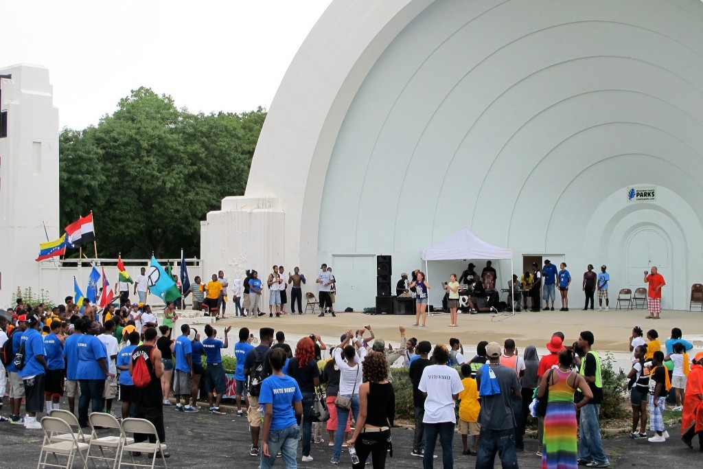 A crowd gathers for a performance at the Washington Park band shell. Photo by Jennifer Reinke.