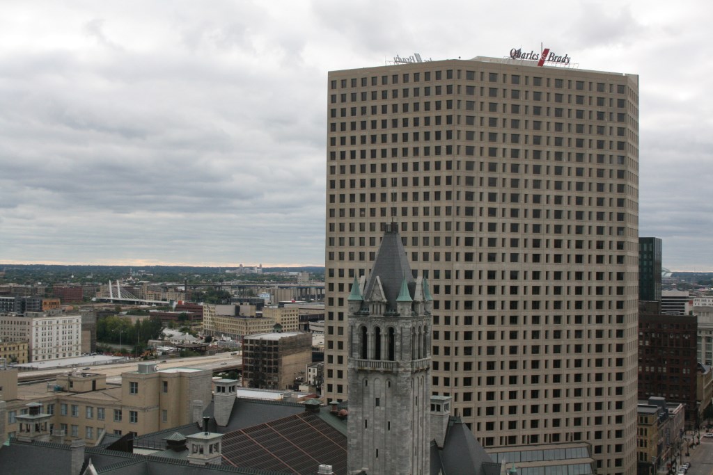 411 East Wisconsin, a 30-story, Class A commercial office building. Photo by Dave Reid.