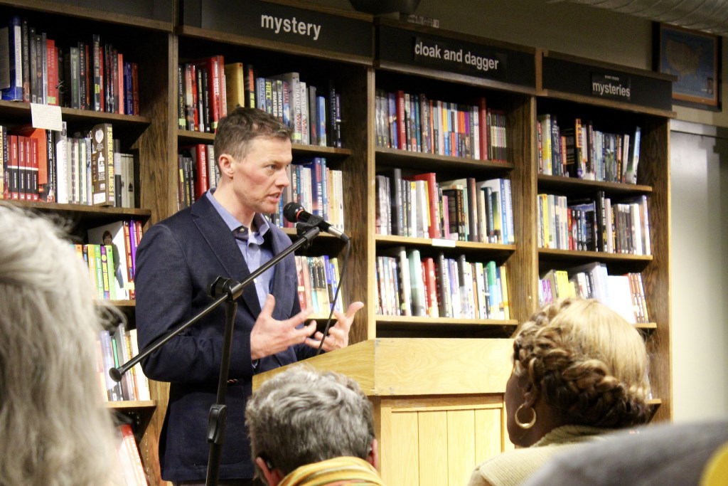 Harvard sociologist Dr. Matthew Desmond discusses his book, “Evicted: Poverty and Profit in the American City.” Photo by Allison Dikanovic.