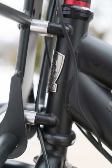 The front Porter rack attaches directly to the head tube, which means adding weight doesn’t affect steering.