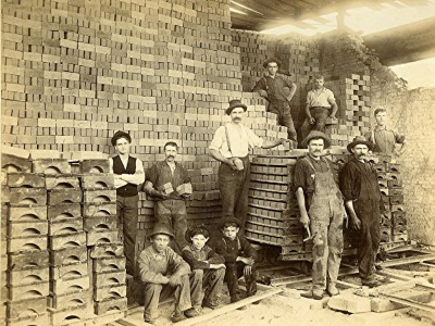 Yesterday’s Milwaukee: Cream City Brick Workers, 1885