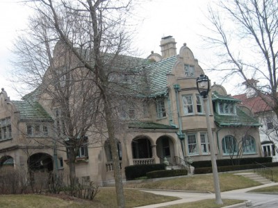 House Confidential: Mysterious $1 Million Lakeside Mansion