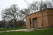 A building in Meaux Park, not far from Lincoln Park, sits unused. Photo by Jabril Faraj.