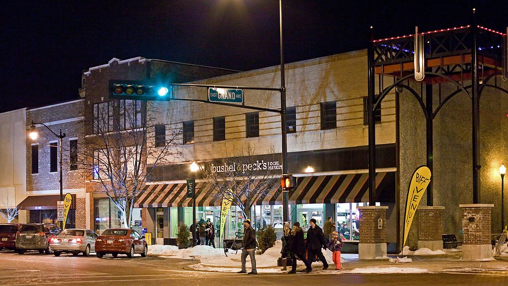 Downtown Beloit during 2015 Beloit International Film Festival. Photo by Mark Preuschl / OldOnliner [CC BY 2.0 (http://creativecommons.org/licenses/by/2.0)], via Wikimedia Commons