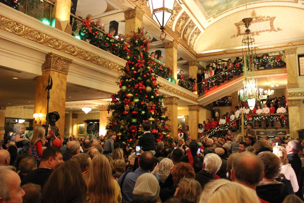 Deck the Halls at The Pfister Hotel, Hilton Milwaukee and InterContinental Milwaukee This Holiday Season