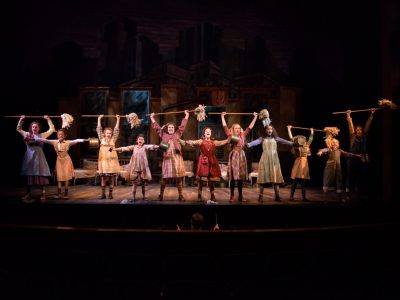 Theater: Oh, How New ‘Annie” Seems