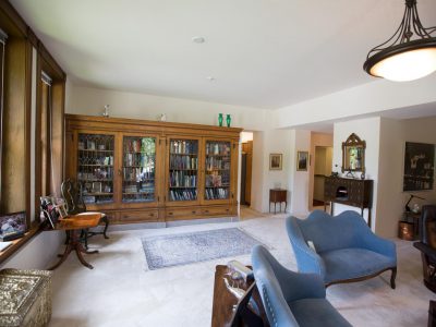 Eastcastle Place Offers Distinctive Apartment: The Doulton