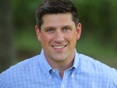 Nicholson Enters Race For Governor