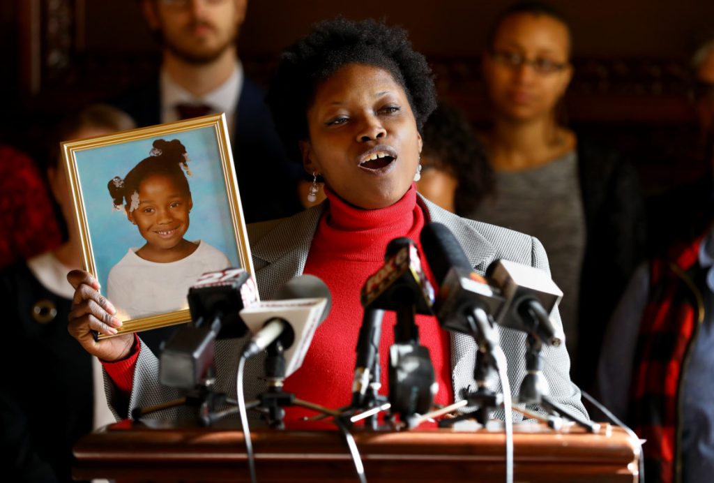 Bianca Shaw likened Wisconsin’s FoodShare Employment and Training program requirements to “slave labor” during a press conference at the Wisconsin state Capitol on Jan. 31, 2018. She was speaking out against a package of special session bills on welfare that have since been enacted. Shaw spoke about the difficulty of trying to support herself and her daughter Olivia on a low wage, and said she stopped her voluntary participation in FSET because it required 80 hours a month of work or job searching to earn $600 in FoodShare benefits. Photo by Coburn Dukehart/Wisconsin Center for Investigative Journalism.