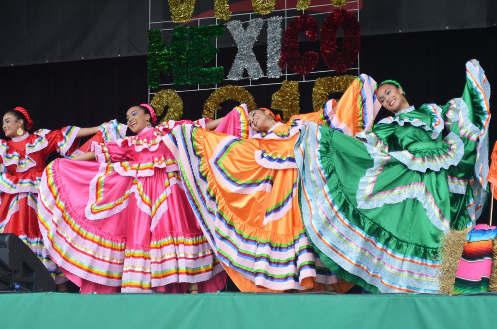 Photo Gallery The Color And Culture of Mexican Fiesta » Urban Milwaukee
