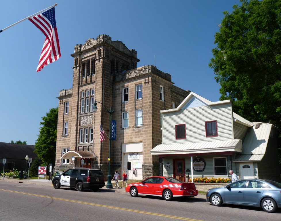 Colfax Municipal Building in Colfax, Wisconsin. (CC0 1.0 Universal Public Domain Dedication)
