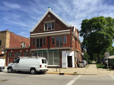 Dining: Art Bar Creating New Riverwest Eatery
