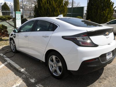 Electric Cars a Threat to Power Grid?