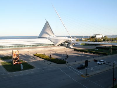 Milwaukee Art Museum Closes November 19