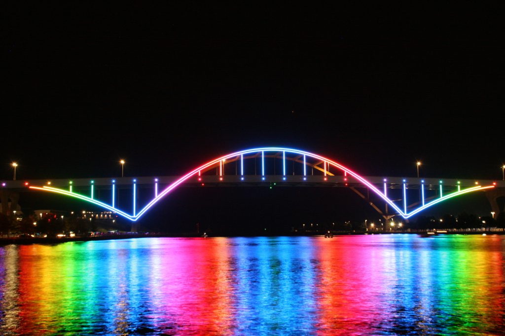Hoan Bridge lights. Photo by Jeramey Jannene.
