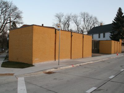 3658-3660 N. Teutonia Ave.