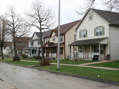 Eyes on Milwaukee: Report Finds Affordable Housing Problems