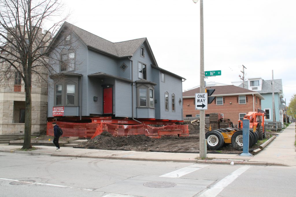 House at 853 N. 16th St. Awaits Relocation. Photo by Jeramey Jannene.