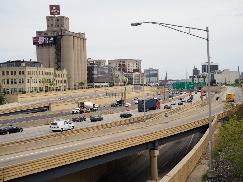 Interstate 43 freeway along the west side of downtown Milwaukee. Photo by Jeramey Jannene.