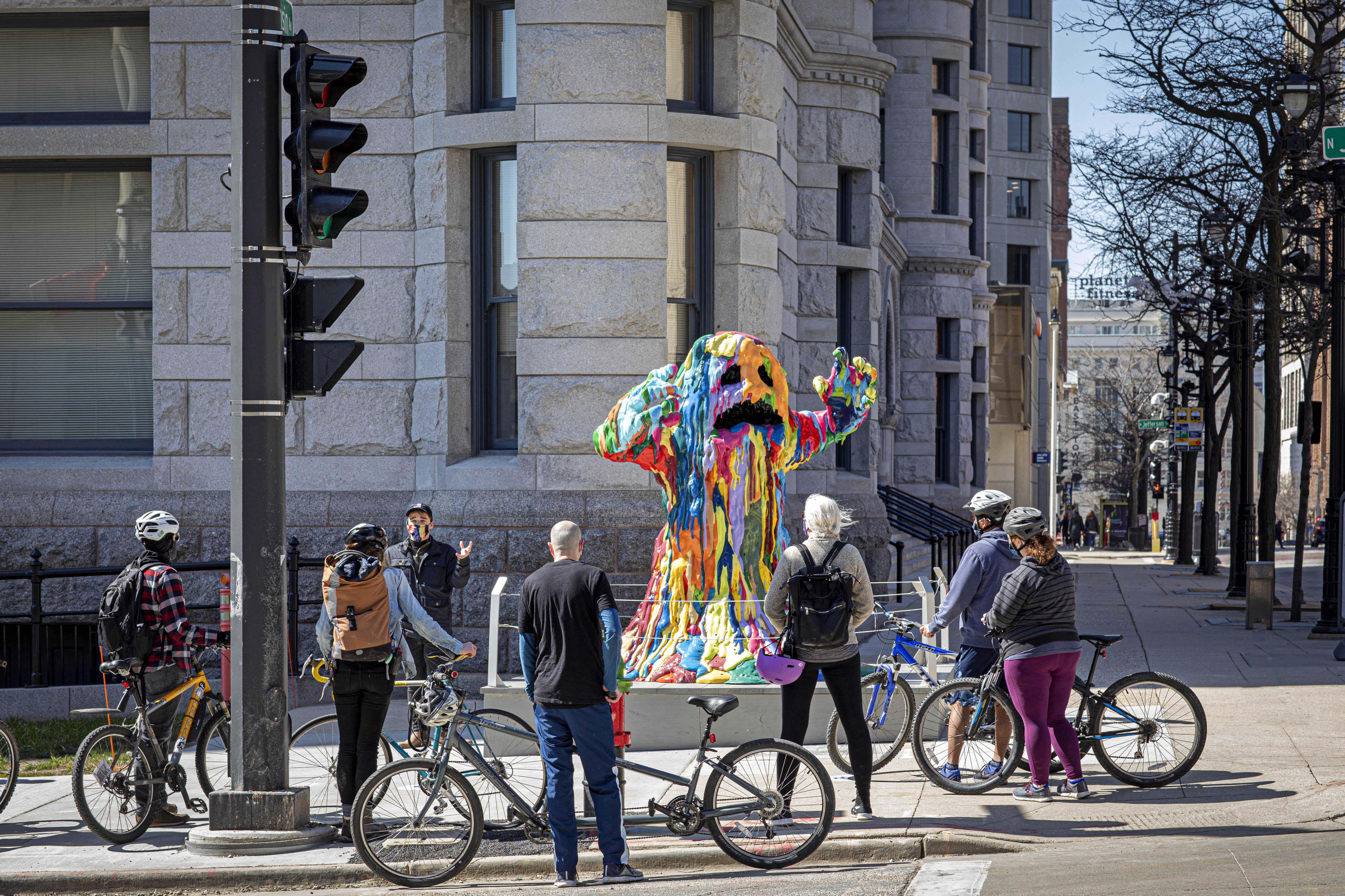 Sculpture Milwaukee kicks off June 1 with live entertainment and free lunch  » Urban Milwaukee