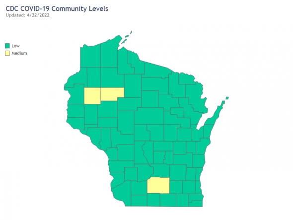 The CDC’s new “community levels” assessment combines case data and hospitalization data to classify a county’s “community level” for COVID-19. Click on the image to see it enlarged in a pop-out window. (CDC graphic via Wisconsin DHS)