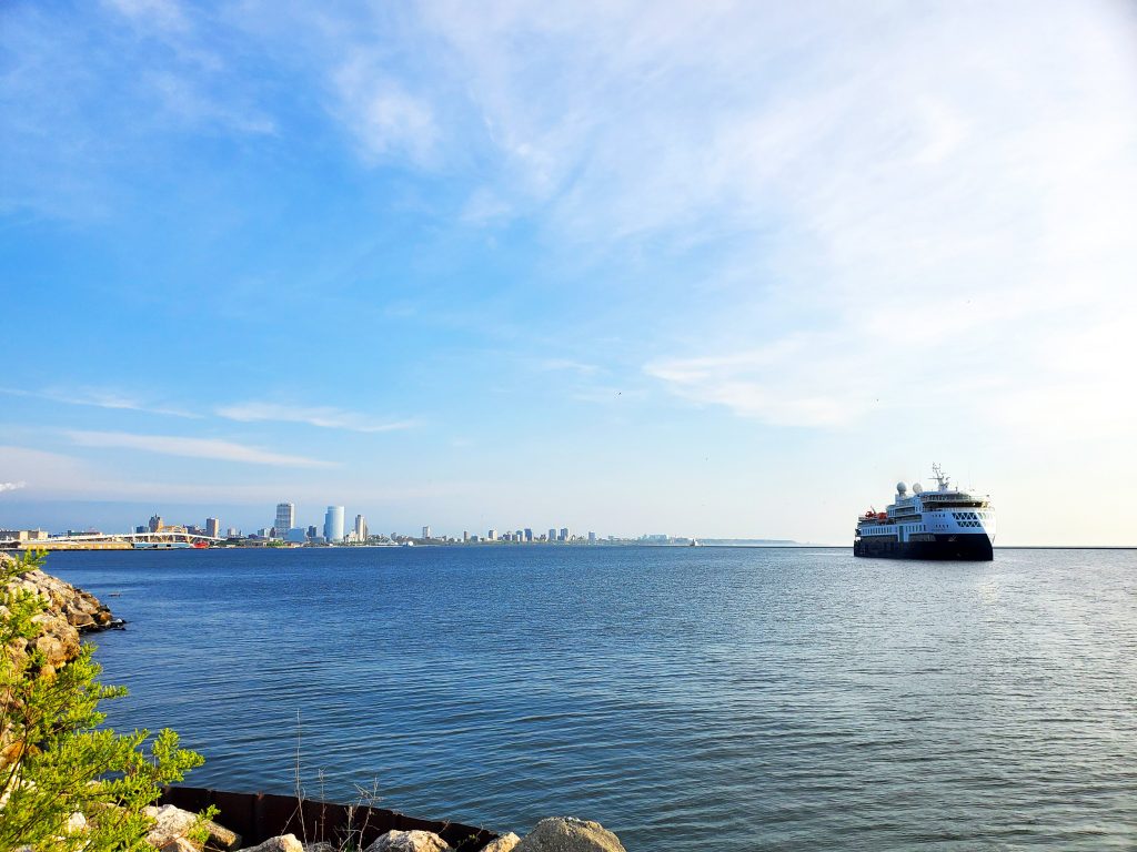 The Ocean Explorer arrives in Milwaukee. Photo from Port Milwaukee.