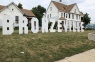 Bronzeville letters in 2018. Photo by Jeramey Jannene.
